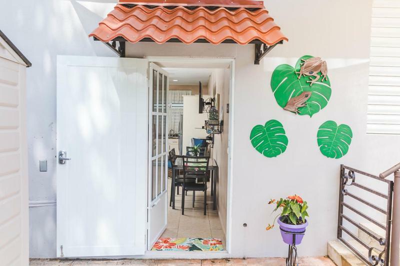 Eden'S Garden Apartment Isabela Exterior photo